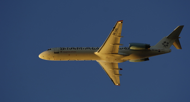 Austrian arrows Fokker 100