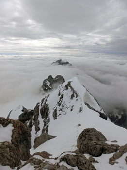 Am Grat über den Wolken