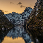 warten vor dem Trollfjord