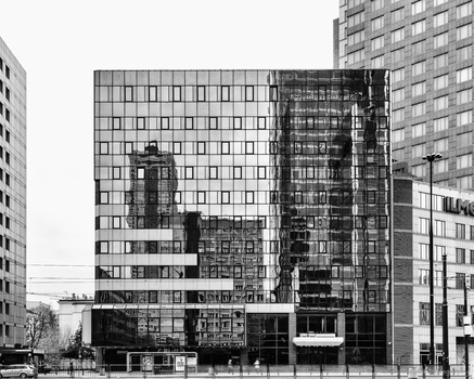 Glasfront Warschau