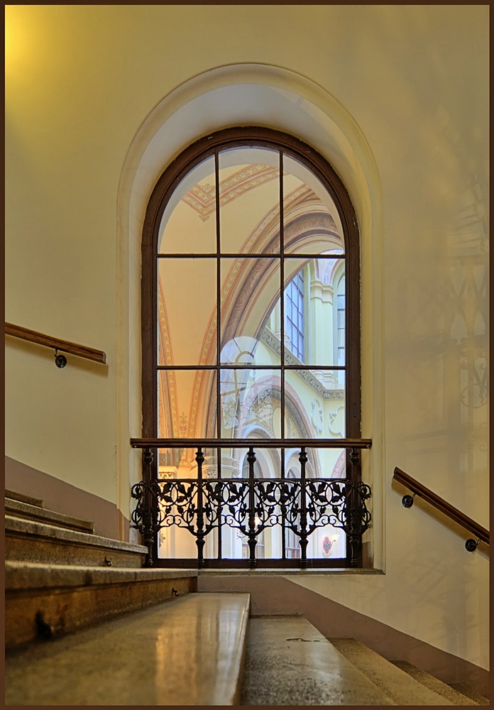 Fenster in einem Stiegenhaus