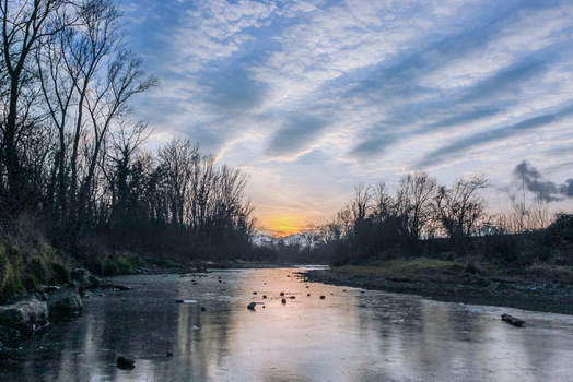 Eisiger Fluss