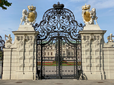 Eingangstor Schloss Belvedere