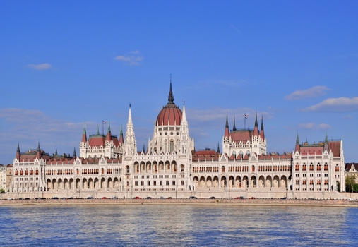 Ungarisches Parlament / Budapest