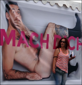 Sie hat die Hose an??!!