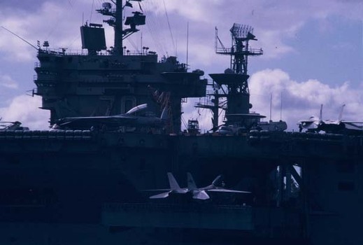 JET'S AUF DEM DECKE DER USS-NIMITZ VOR CA. 50 JAHREN IN PEARL HARBOR