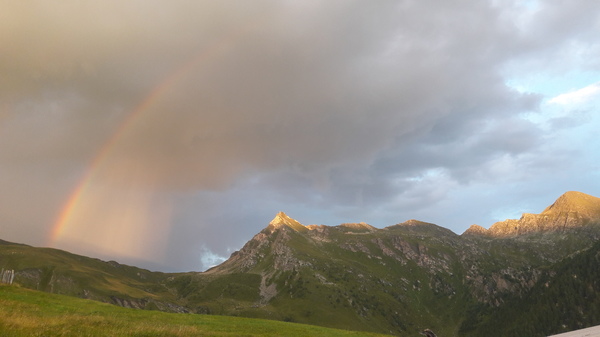 Fächerregenbogen ohne Vordergrund