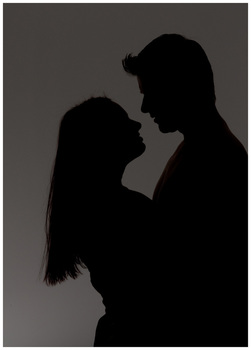 Love im Schatten
