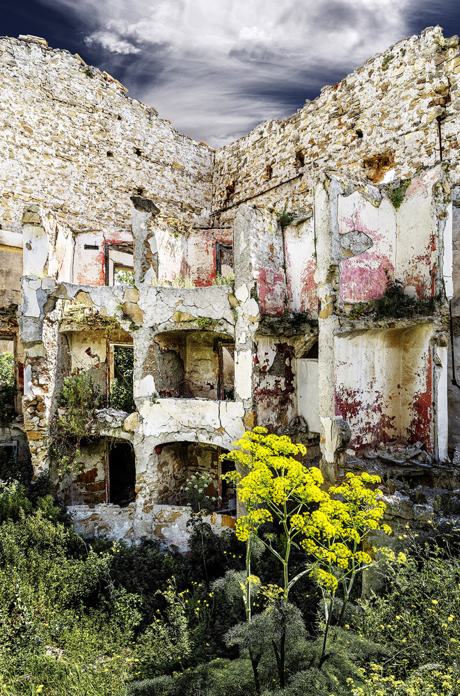 Teatro di Poggioreale : " Der Verfall "