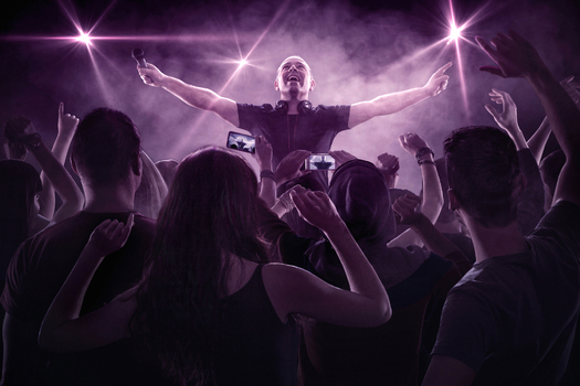 DJ